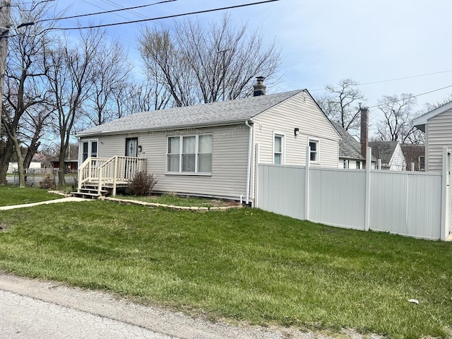 14701 E Riverside Dr, South Holland, IL 60473 - view of front of house with roof with shingles