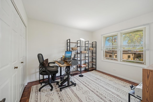 2806 Brindle Ct, Northbrook, IL 60062 - home office featuring baseboards
