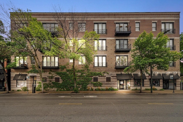 3443 N Lincoln Ave Unit 4A, Chicago, IL 60657 - view of building exterior