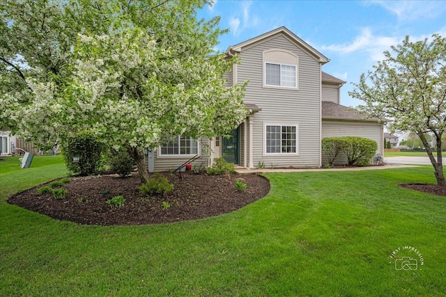 view of front of house with a front lawn