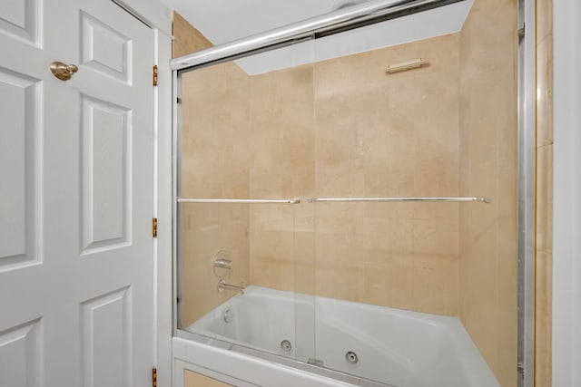 5014 N Oakley Ave Unit G, Chicago, IL 60625 - bathroom featuring a combined bath / shower with jetted tub