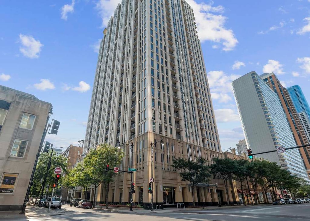 1250 S Michigan Ave Unit P126, Chicago, IL 60605