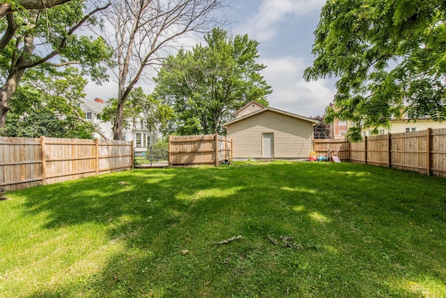 112 E Peru St, Princeton, IL 61356 - view of fenced backyard