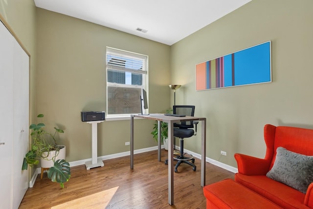 625 W Patterson Ave Unit 3E, Chicago, IL 60613 - office space featuring wood finished floors and baseboards