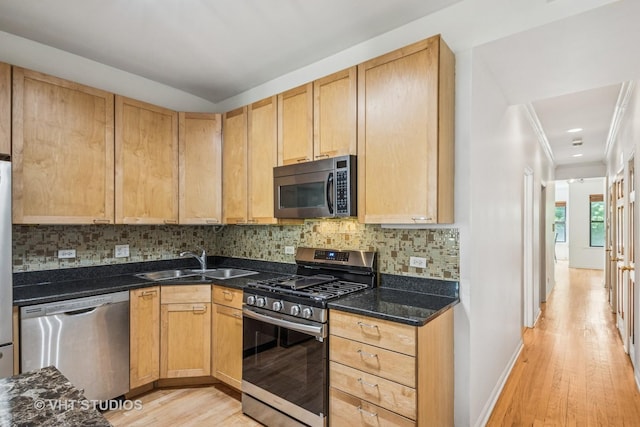 6455 N Bosworth Ave Unit 2, Chicago, IL 60626 - photo 7