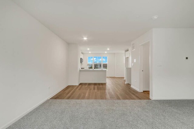 363 Bridgeview Ct, Saint Charles, IL 60174 - interior space featuring carpet floors, baseboards, recessed lighting, and visible vents