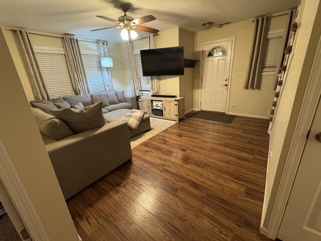 800 Tomahawk Trl, Round Lake Heights, IL 60073 - living area featuring ceiling fan, baseboards, dark wood-style flooring, and visible vents