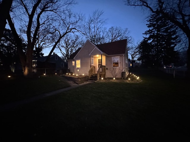 800 Tomahawk Trl, Round Lake Heights, IL 60073 - bungalow with fence