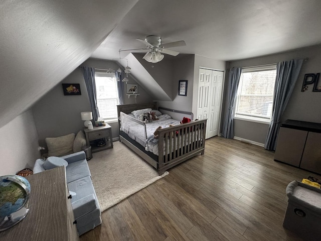 800 Tomahawk Trl, Round Lake Heights, IL 60073 - bedroom featuring lofted ceiling, a ceiling fan, wood finished floors, and a closet