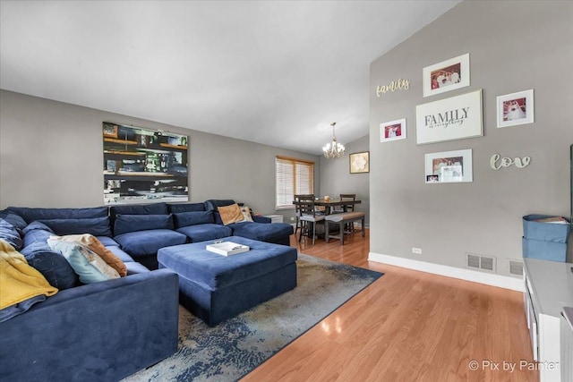 704 Circle Dr Unit 704, Roselle, IL 60172 - photo 4