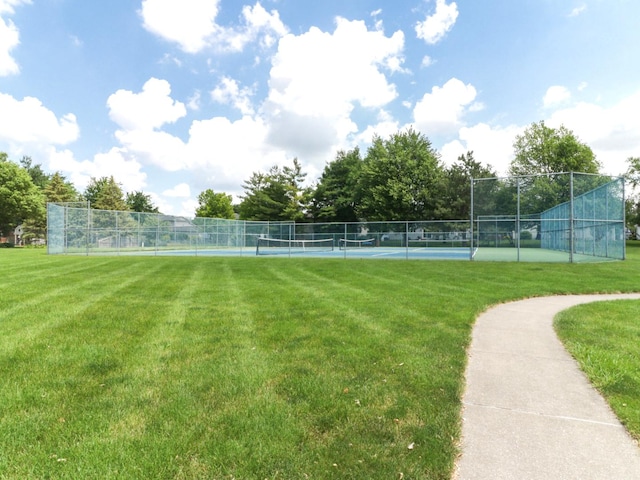 608 Cheshire Dr, Bloomington, IL 61704 - view of property's community featuring a tennis court