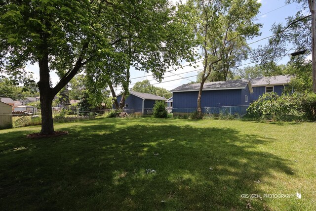 1032 Brentwood Dr, Round Lake Beach, IL 60073 - view of yard