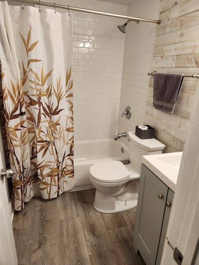 1022 N Rockwell St, Chicago, IL 60622 - full bath with toilet, shower / bath combo with shower curtain, vanity, and wood finished floors