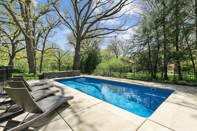 506 Aberdeen Rd, Frankfort, IL 60423 - view of pool with a patio area