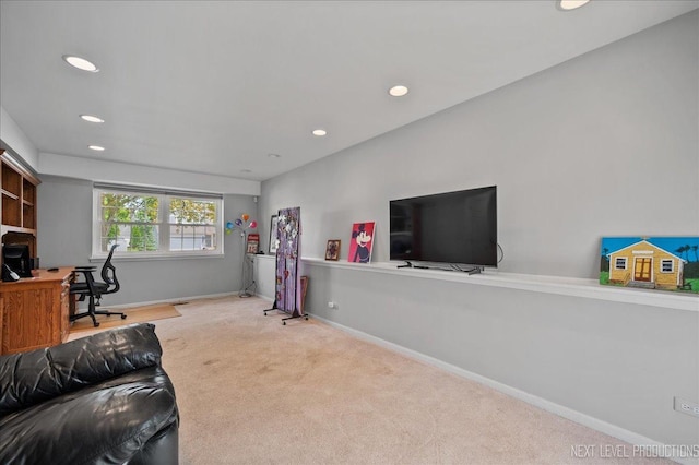 19 Vernon Ct, South Elgin, IL 60177 - carpeted office with recessed lighting and baseboards