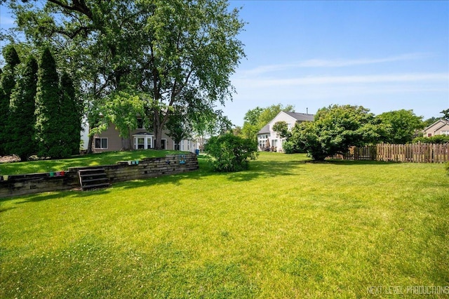 19 Vernon Ct, South Elgin, IL 60177 - view of yard