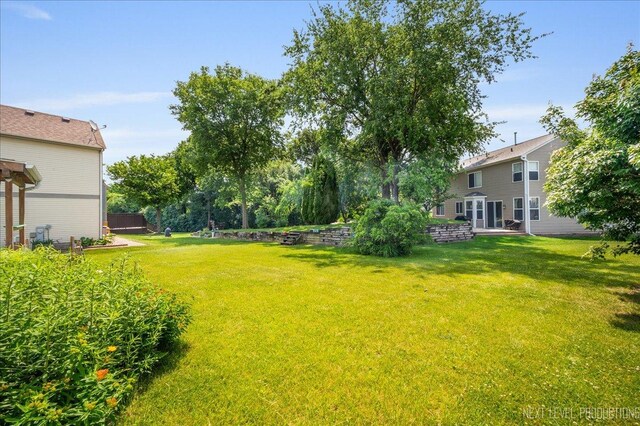 19 Vernon Ct, South Elgin, IL 60177 - view of grassy yard