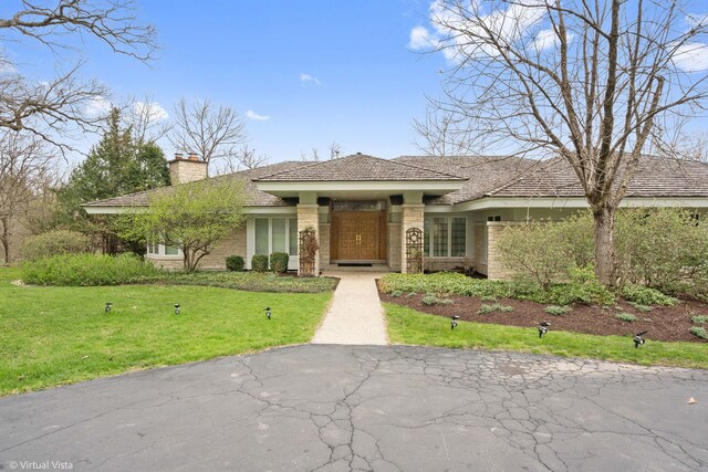 14567 S 82nd Ave, Orland Park, IL 60462 - prairie-style house featuring a chimney and a front yard