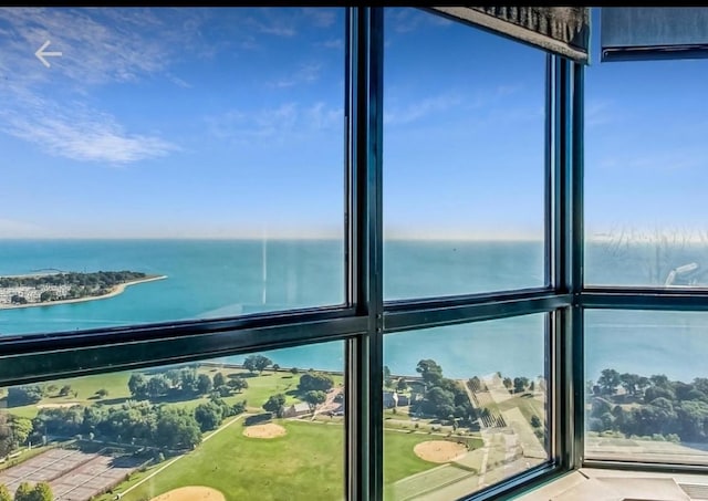 3660 N Lake Shore Dr Unit 711, Chicago, IL 60613 - room details featuring a water view