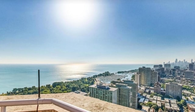 3660 N Lake Shore Dr Unit 711, Chicago, IL 60613 - exterior space featuring a water view