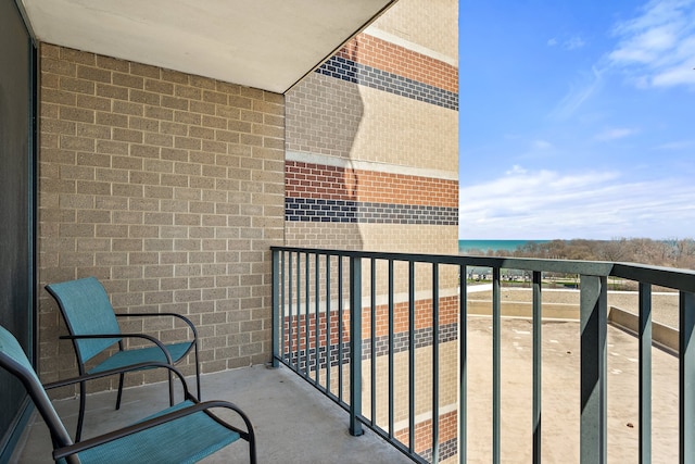 3660 N Lake Shore Dr Unit 711, Chicago, IL 60613 - balcony with a water view