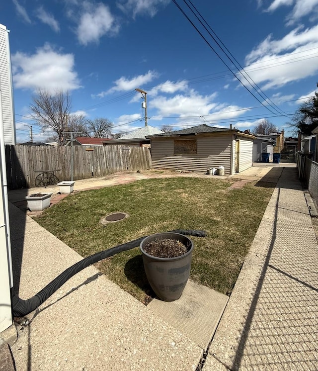 2329 S Austin Blvd, Cicero, IL 60804 - view of yard with fence