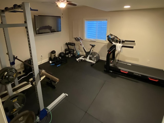 2110 Escalade Rd, Bloomington, IL 61705 - workout area featuring baseboards and a ceiling fan