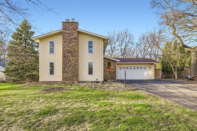 6312 Walkup Ln, Crystal Lake, IL 60012 - photo 1