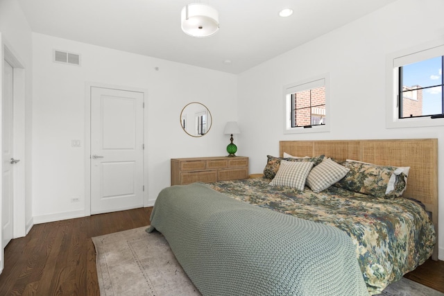 1020 Cedar Ct, Oak Park, IL 60302 - bedroom with visible vents, baseboards, recessed lighting, and wood finished floors