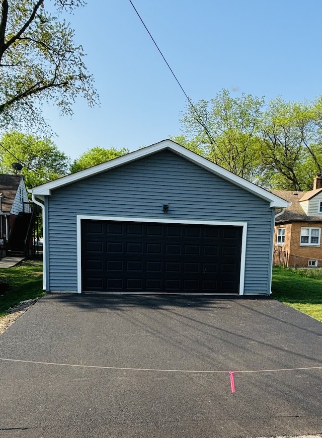 view of detached garage