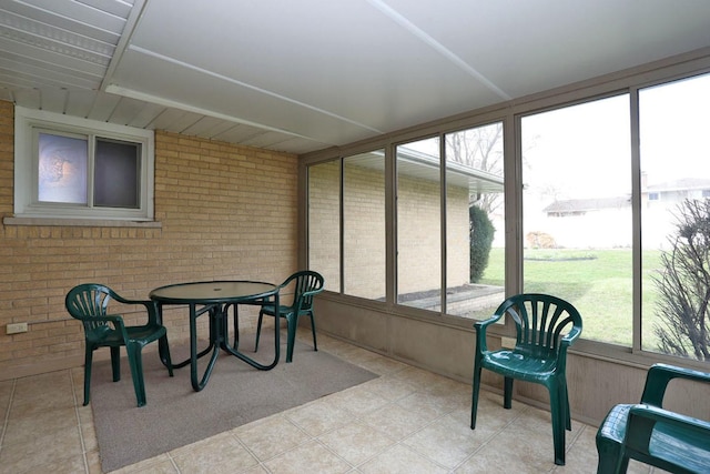 view of sunroom / solarium