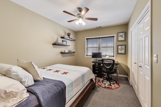 4860 N Kenmore Ave Unit 4S, Chicago, IL 60640 - carpeted bedroom featuring a closet, baseboards, and ceiling fan