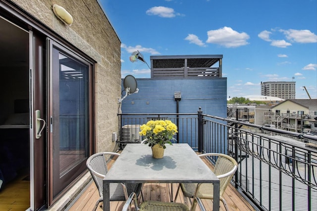 4860 N Kenmore Ave Unit 4S, Chicago, IL 60640 - view of balcony