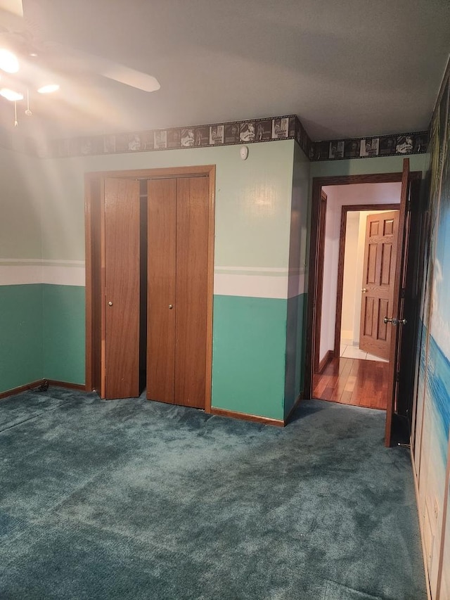 11723 S S Ave J, Chicago, IL 60617 - interior space featuring dark colored carpet and baseboards