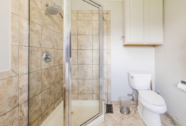8001 William Dr, Willowbrook, IL 60527 - full bathroom featuring baseboards, tile patterned floors, toilet, a shower stall, and visible vents