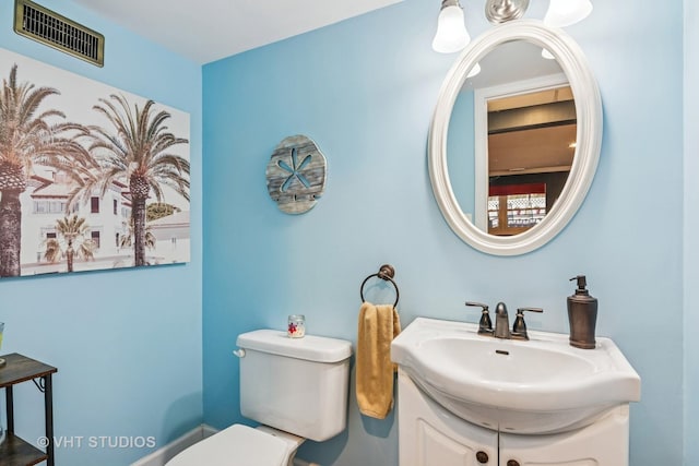 403 E Amherst St, Palatine, IL 60074 - half bath featuring visible vents, toilet, and vanity
