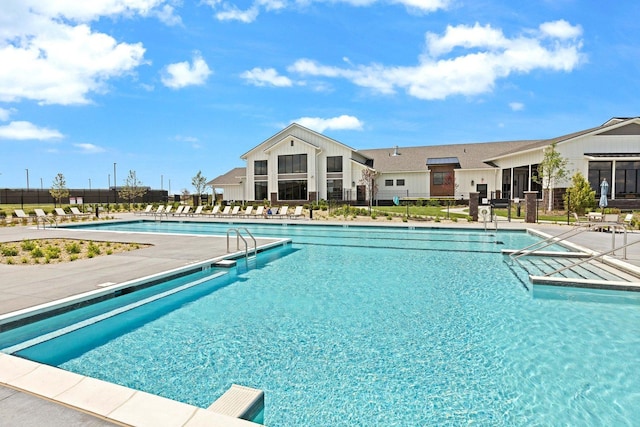 3156 Bellwether Dr, Aurora, IL 60503 - community pool with a patio