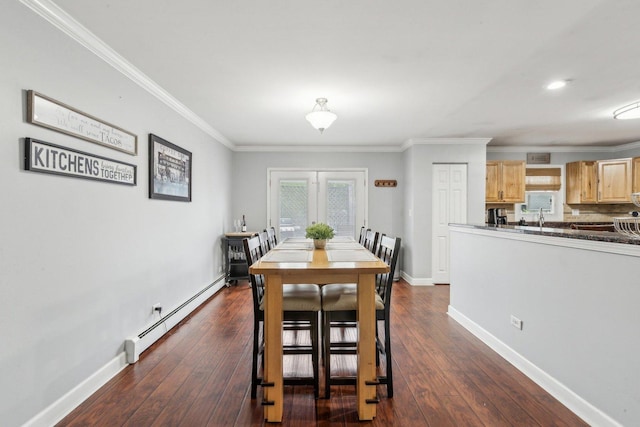 dining room with baseboard heating, baseboards, dark wood-style flooring, ornamental molding, and recessed lighting