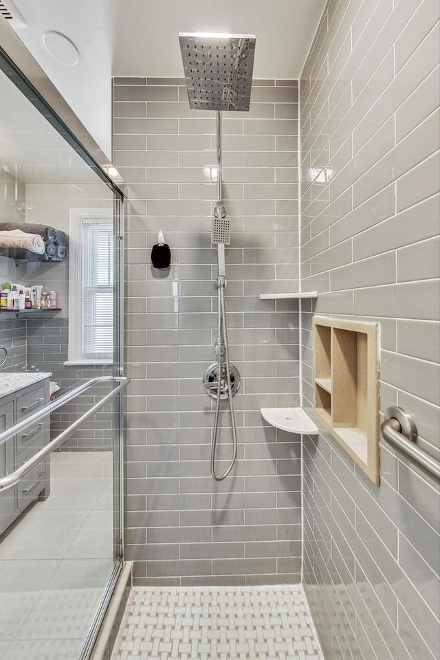 5801 N Drake Ave, Chicago, IL 60659 - bathroom with a stall shower