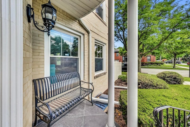 5801 N Drake Ave, Chicago, IL 60659 - view of patio