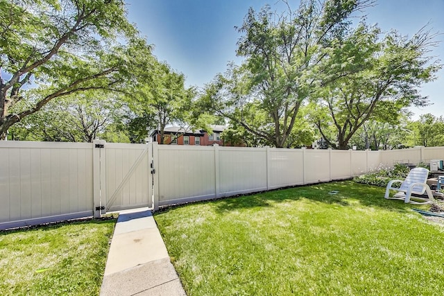 5801 N Drake Ave, Chicago, IL 60659 - view of yard with fence and a gate
