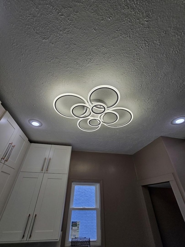 601 Powell St, Streator, IL 61364 - details featuring recessed lighting and a textured ceiling