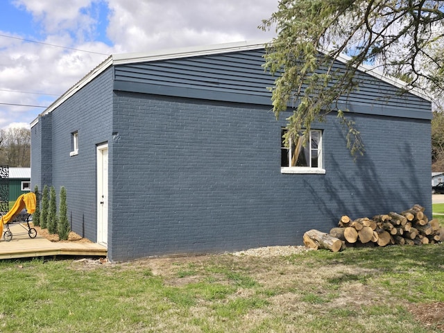 601 Powell St, Streator, IL 61364 - view of side of home featuring brick siding