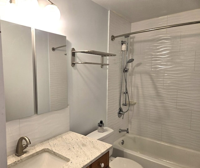 1115 S Plymouth Ct Unit 303, Chicago, IL 60605 - bathroom featuring backsplash, toilet, shower / tub combination, and vanity