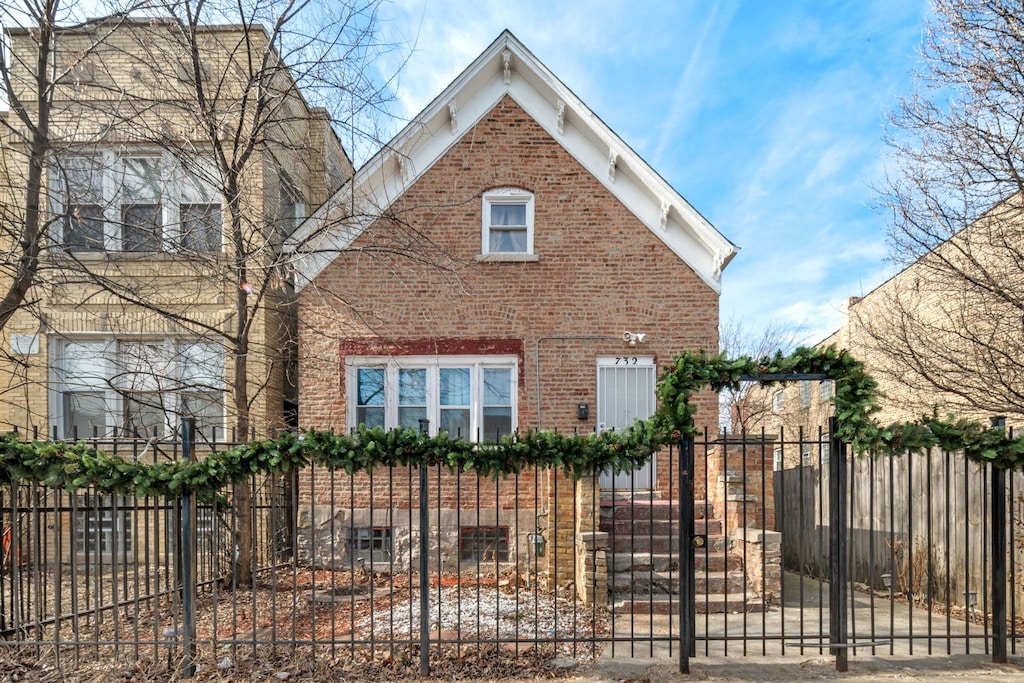 732 N Springfield Ave, Chicago, IL 60624 - photo 1