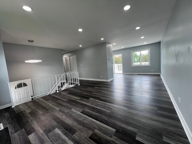 1170 Singleton Dr, Roselle, IL 60172 - spare room featuring recessed lighting, dark wood finished floors, and baseboards