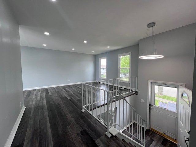 1170 Singleton Dr, Roselle, IL 60172 - entryway featuring wood finished floors, recessed lighting, and baseboards