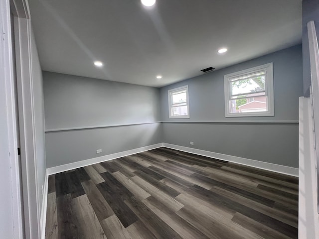 1170 Singleton Dr, Roselle, IL 60172 - spare room featuring dark wood finished floors, recessed lighting, and baseboards