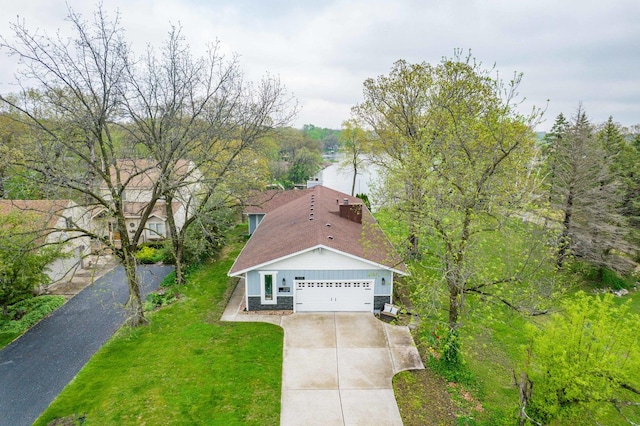 209 Oak Cv, Lake Holiday, IL 60552 - drone / aerial view