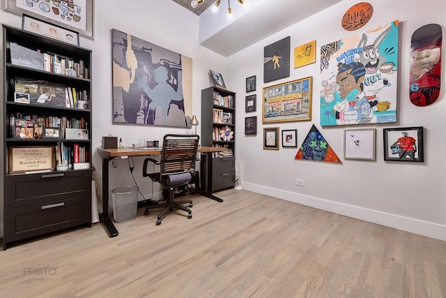 1070 W 15th St Unit 302, Chicago, IL 60608 - office area with wood finished floors and baseboards
